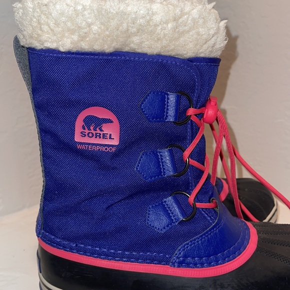 SOREL Purple, Pink, Black and white Waterproof Snow Rain Wintet Boots Size 4 - Picture 5 of 10